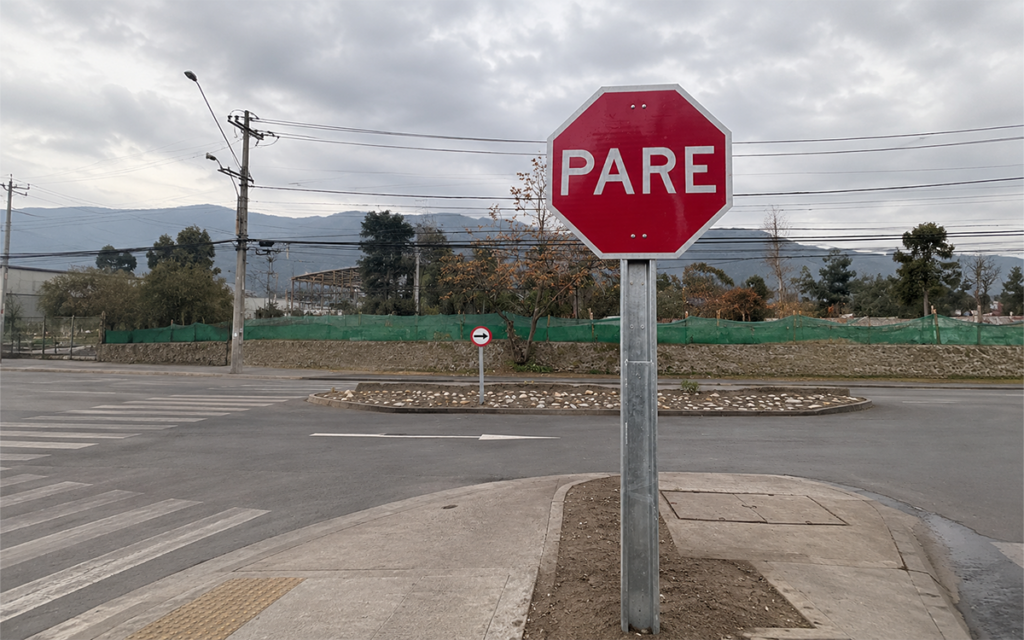 Postes omega